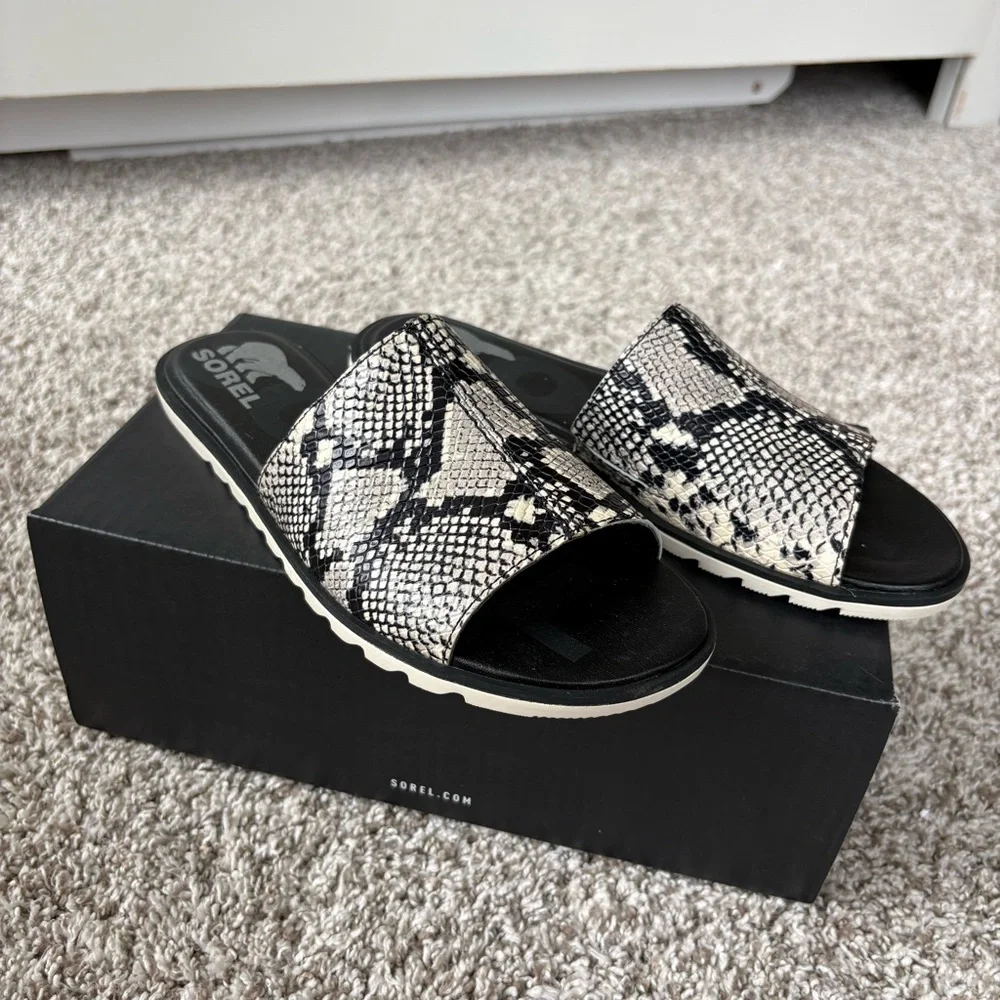 Sorel Women's Ella II Block Slide Black Snakeskin Print Sandals Size 6.5